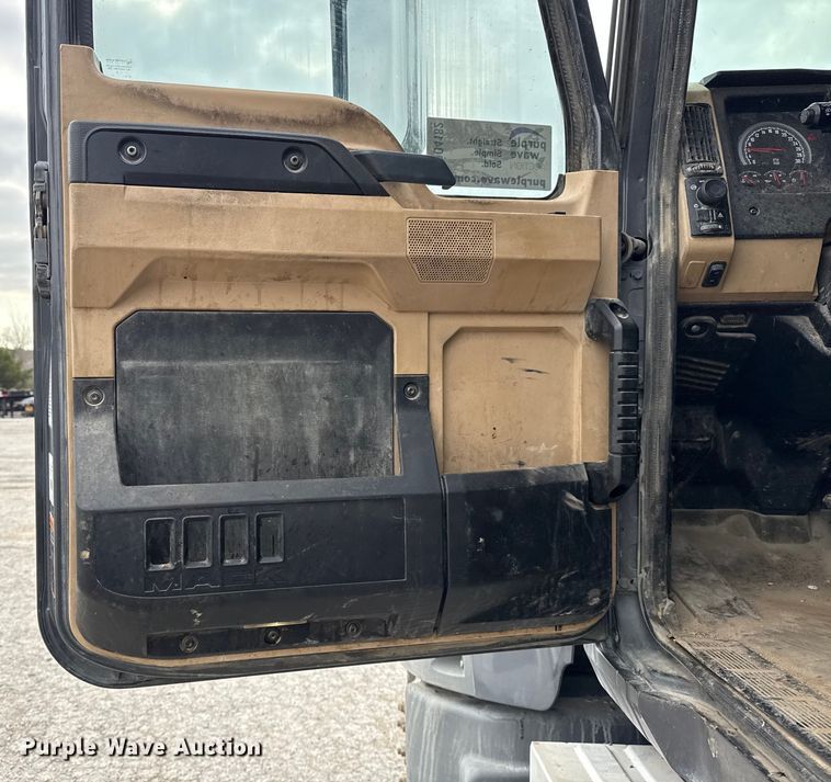 image for item DQ4182 2023 Mack Granite dump truck