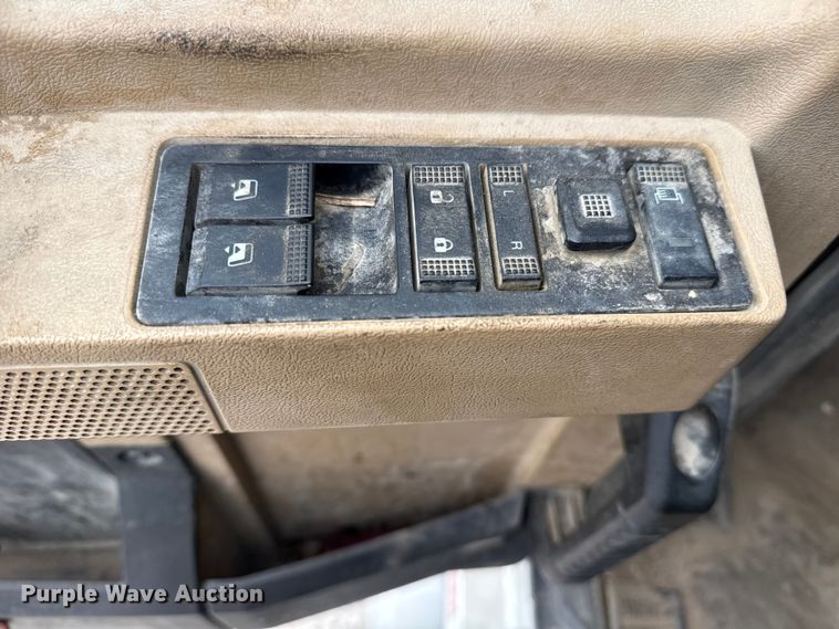 image for item DQ4182 2023 Mack Granite dump truck