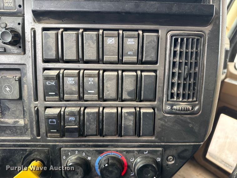 image for item DQ4182 2023 Mack Granite dump truck