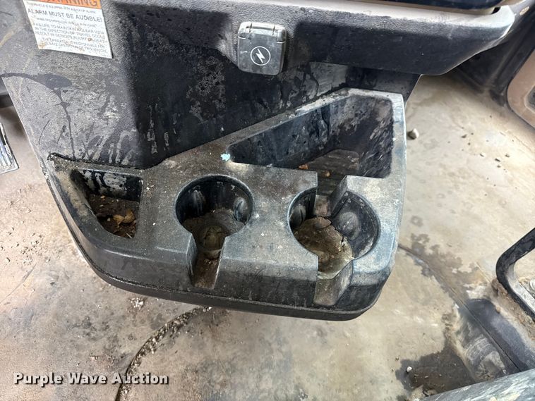 image for item DQ4182 2023 Mack Granite dump truck