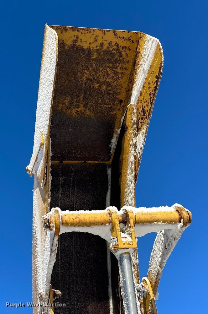 image for item DT6492 Root Spring Scraper Co RB8 98 snow blower