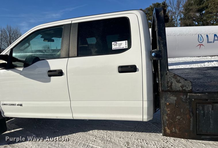 image for item DT6493 2018 Ford F550 flatbed truck