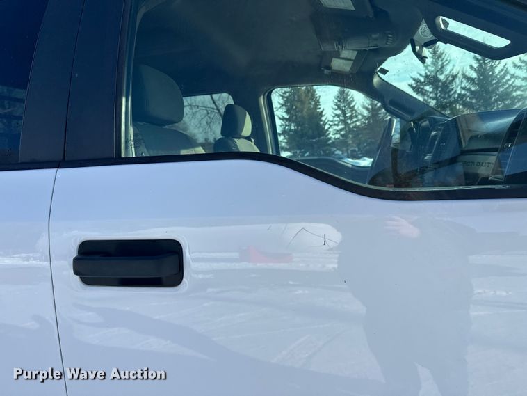 image for item DT6493 2018 Ford F550 flatbed truck