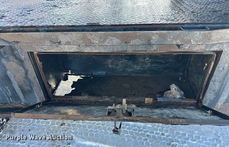 image for item DT6493 2018 Ford F550 flatbed truck