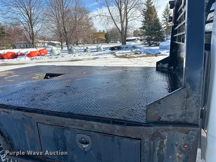 image for item DT6493 2018 Ford F550 flatbed truck