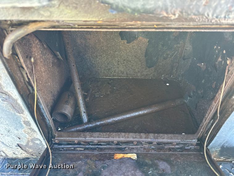 image for item DT6493 2018 Ford F550 flatbed truck