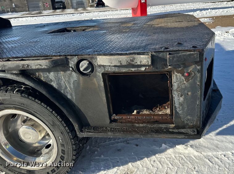 image for item DT6493 2018 Ford F550 flatbed truck