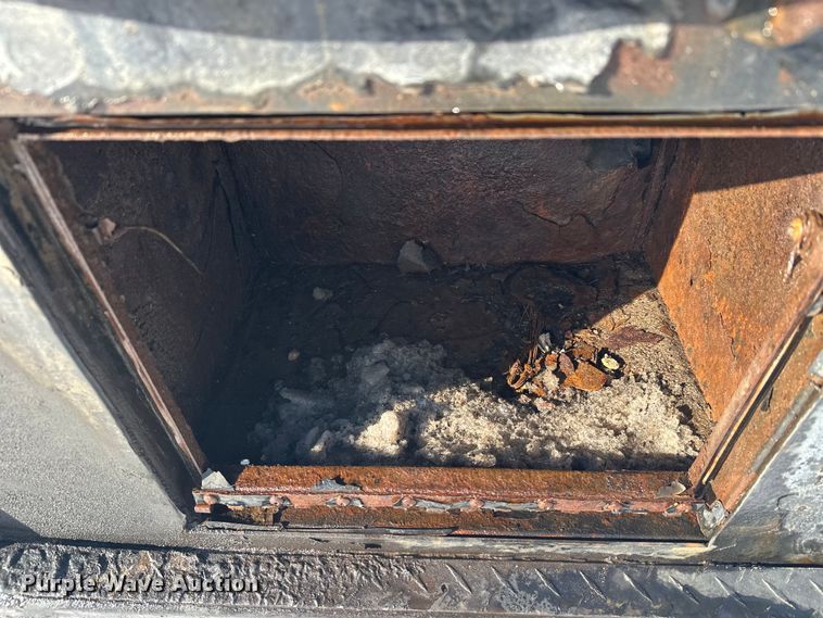 image for item DT6493 2018 Ford F550 flatbed truck