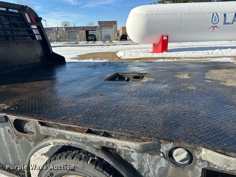 image for item DT6493 2018 Ford F550 flatbed truck