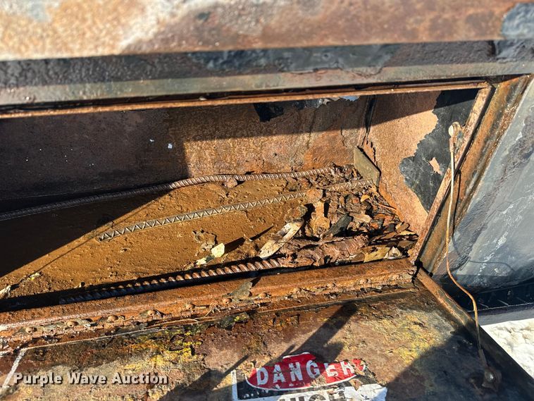 image for item DT6493 2018 Ford F550 flatbed truck