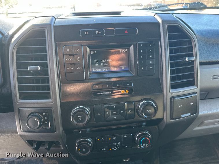 image for item DT6493 2018 Ford F550 flatbed truck