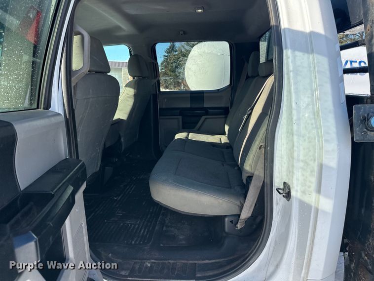 image for item DT6493 2018 Ford F550 flatbed truck