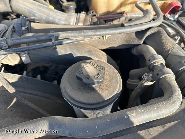 image for item DT6493 2018 Ford F550 flatbed truck