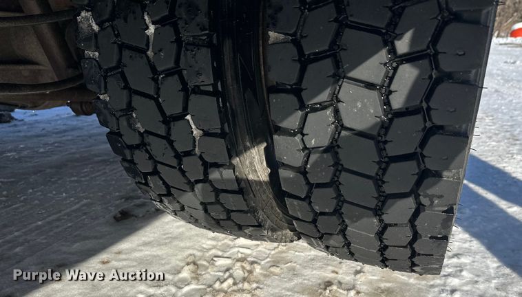 image for item DT6493 2018 Ford F550 flatbed truck