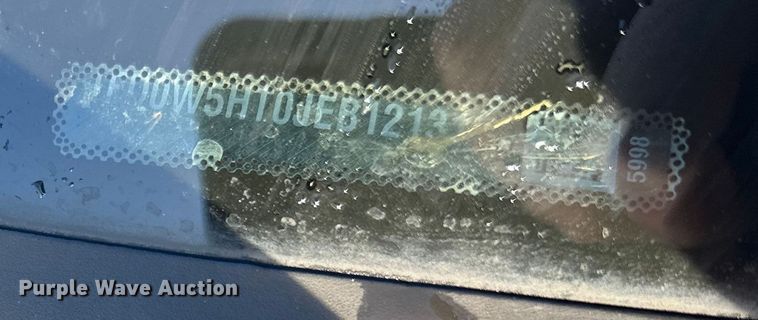 image for item DT6493 2018 Ford F550 flatbed truck