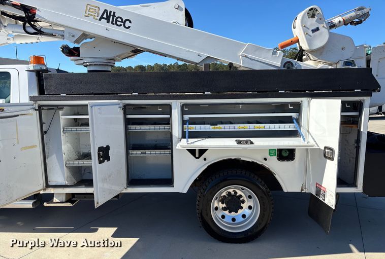 image for item DU0318 2016 RAM 5500HD bucket truck