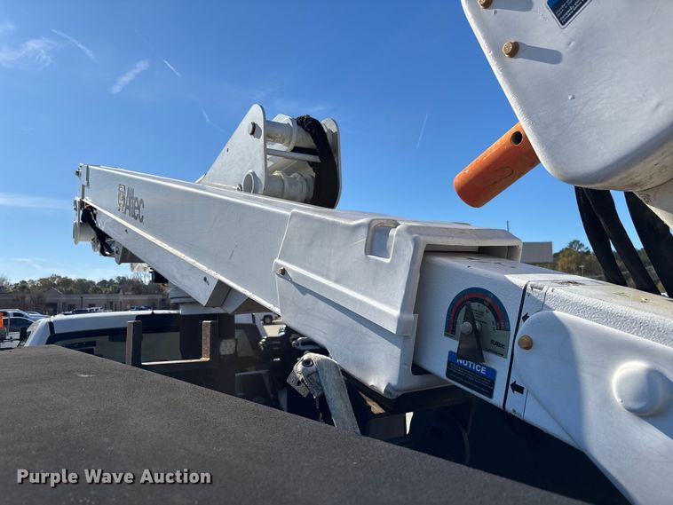 image for item DU0318 2016 RAM 5500HD bucket truck