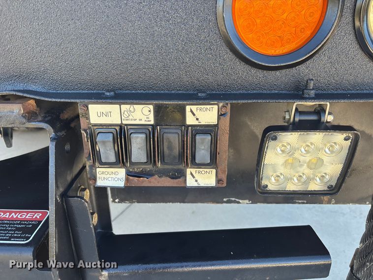 image for item DU0318 2016 RAM 5500HD bucket truck