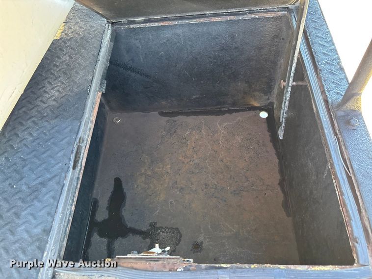 image for item DU0318 2016 RAM 5500HD bucket truck