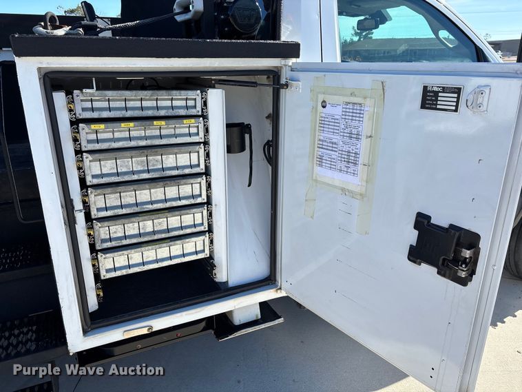 image for item DU0318 2016 RAM 5500HD bucket truck