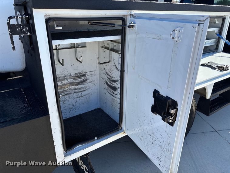 image for item DU0318 2016 RAM 5500HD bucket truck