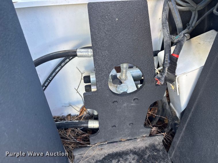 image for item DU0318 2016 RAM 5500HD bucket truck