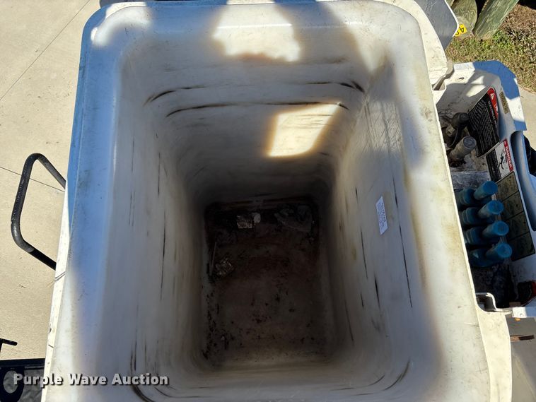 image for item DU0318 2016 RAM 5500HD bucket truck