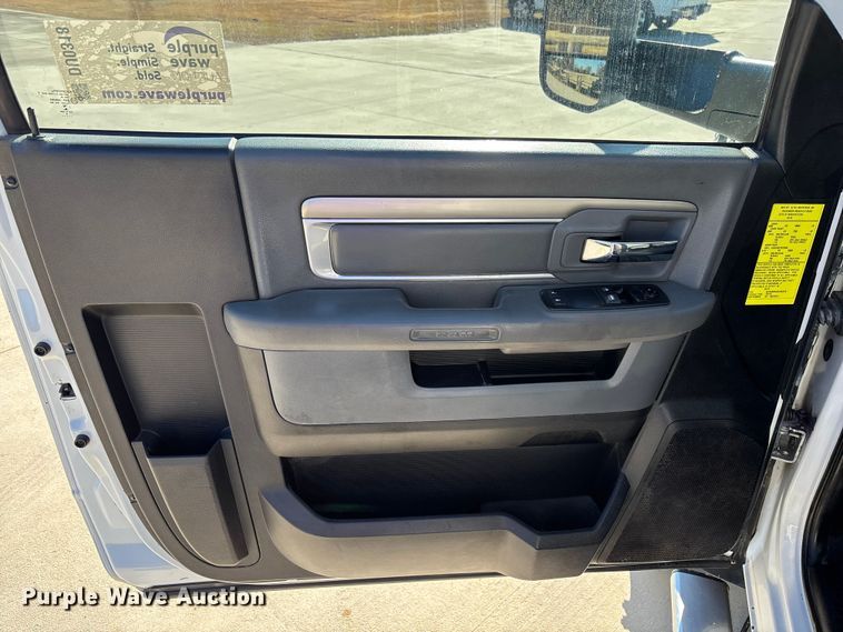 image for item DU0318 2016 RAM 5500HD bucket truck