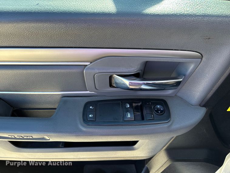 image for item DU0318 2016 RAM 5500HD bucket truck