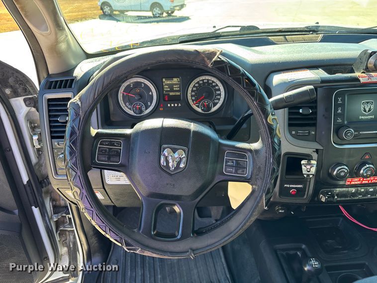 image for item DU0318 2016 RAM 5500HD bucket truck