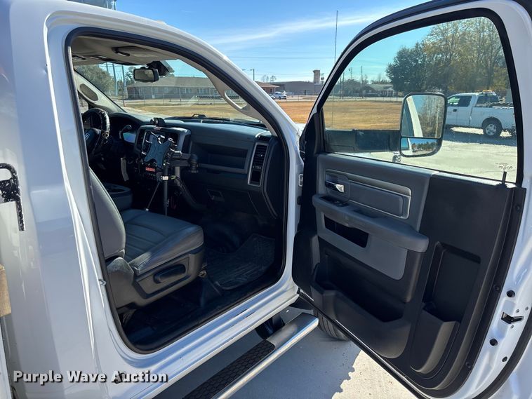 image for item DU0318 2016 RAM 5500HD bucket truck