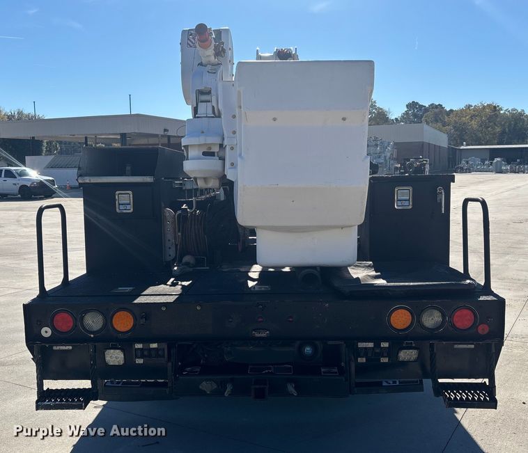 image for item DU0319 2016 RAM 5500HD bucket truck