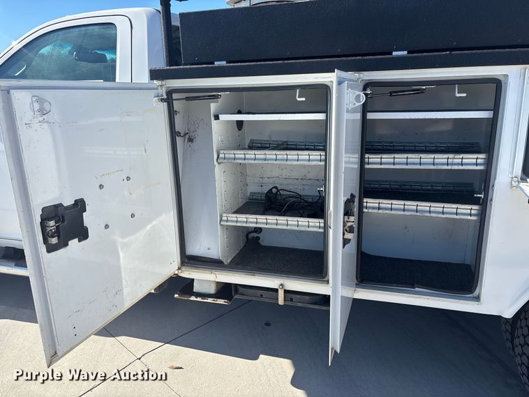 image for item DU0319 2016 RAM 5500HD bucket truck