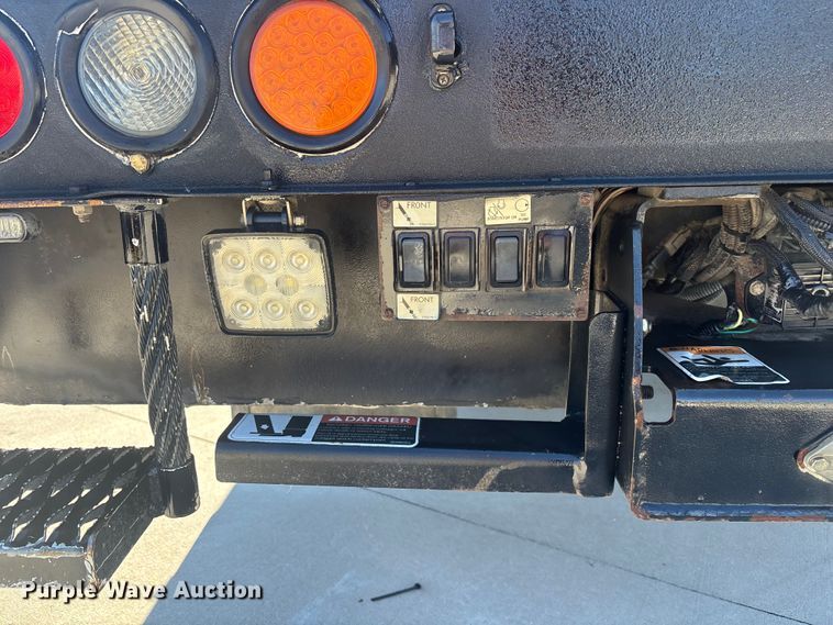 image for item DU0319 2016 RAM 5500HD bucket truck