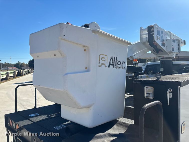 image for item DU0319 2016 RAM 5500HD bucket truck