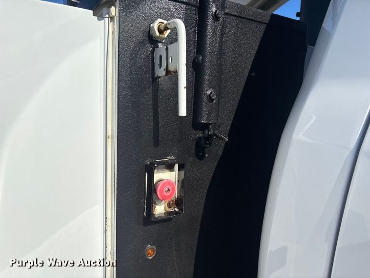 image for item DU0319 2016 RAM 5500HD bucket truck