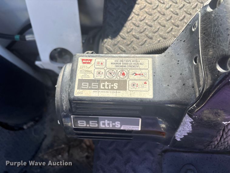 image for item DU0319 2016 RAM 5500HD bucket truck