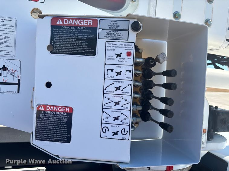 image for item DU0319 2016 RAM 5500HD bucket truck