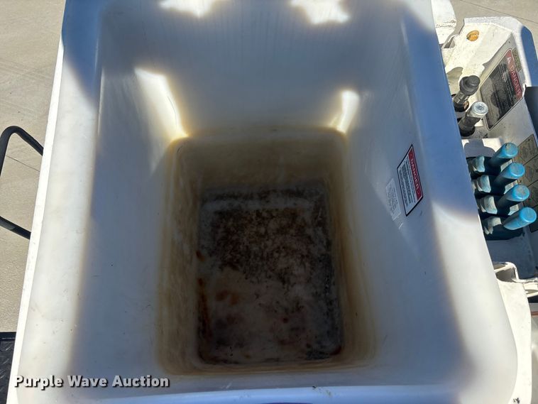 image for item DU0319 2016 RAM 5500HD bucket truck