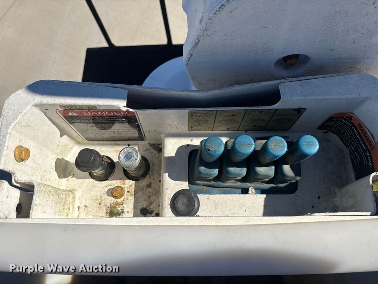 image for item DU0319 2016 RAM 5500HD bucket truck