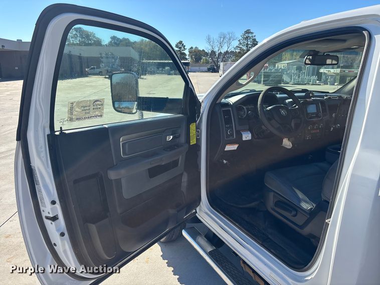 image for item DU0319 2016 RAM 5500HD bucket truck