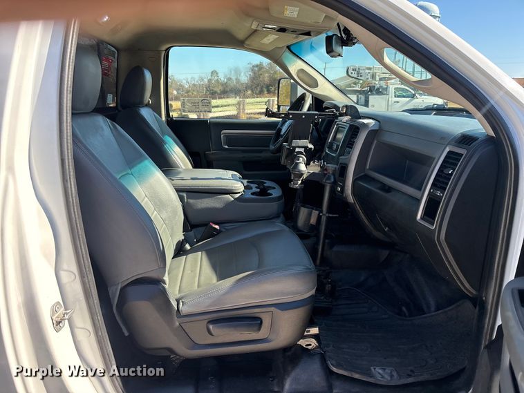 image for item DU0319 2016 RAM 5500HD bucket truck