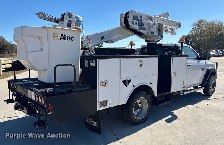 image for item DU0320 2016 RAM 5500HD bucket truck