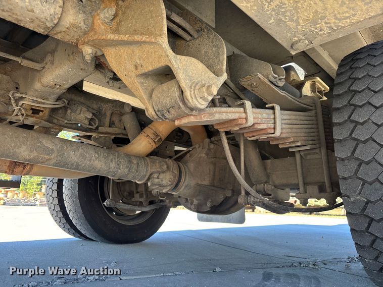 image for item DU0320 2016 RAM 5500HD bucket truck