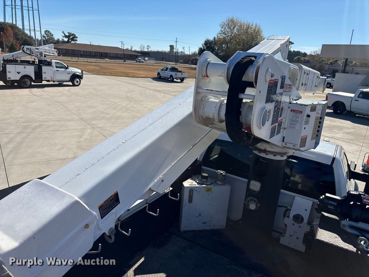 image for item DU0320 2016 RAM 5500HD bucket truck