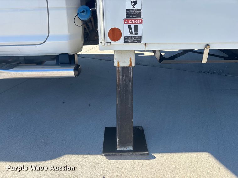 image for item DU0320 2016 RAM 5500HD bucket truck