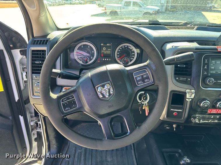 image for item DU0320 2016 RAM 5500HD bucket truck