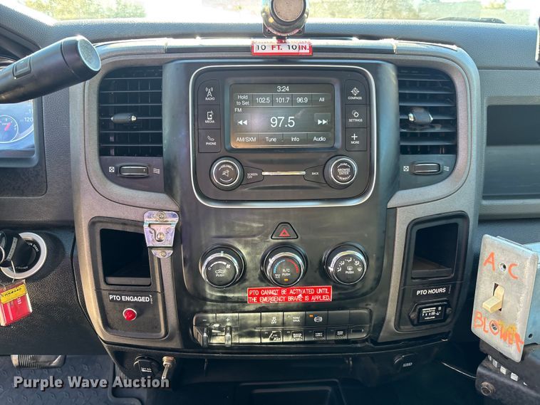 image for item DU0320 2016 RAM 5500HD bucket truck