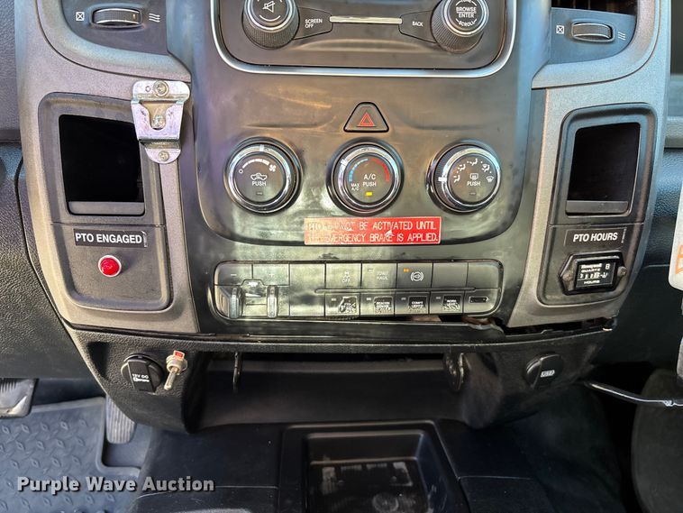 image for item DU0320 2016 RAM 5500HD bucket truck