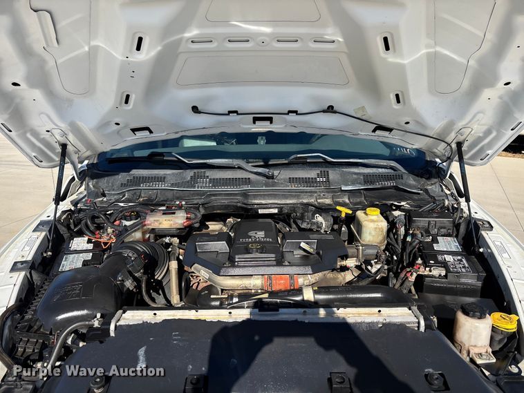 image for item DU0320 2016 RAM 5500HD bucket truck